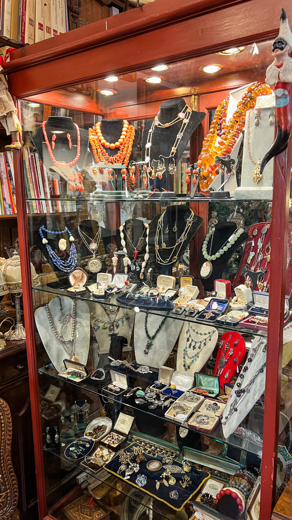 Antique Shopping in Rome - The Curated Shopper